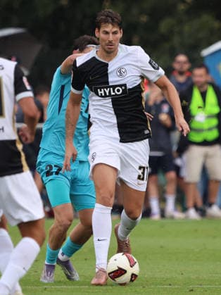 17.07.2026, Fussball, Herren, Testspiel, Saison 2026 2027, SV 07 Elversberg - FC Viktoria Köln, Maximilian Rohr (SV 07 Elversberg), Raphael Ott (FC Viktoria Köln) Überherrn-Felsberg Rasenplatz Felsberg Saarland Deutschland (DEU) *** July 17, 2026, Soccer, Men s, Friendly Match, 2026–2027 Season, SV 07 Elversberg vs. FC Viktoria Köln, Maximilian Rohr (SV 07 Elversberg), Raphael Ott (FC Viktoria Köln), Überherrn Felsberg, Grass Field, Felsberg, Saarland, Germany, DEU Copyright: xSebastianxBachx