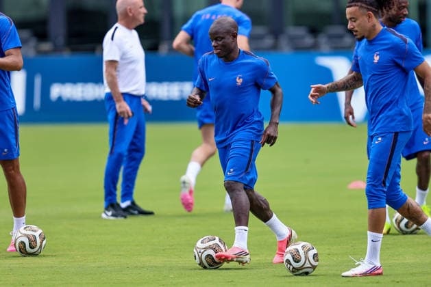 July 17, 2026, Fort Lauderdale, Florida, USA: Ngolo Kante 13 of France attends a France soccer team training session in preparation for a FIFA World Cup, WM, Weltmeisterschaft, Fussball 26 Bronze Final match between France and England. Soccer 2026: World Cup 26 - France Training.  - ZUMAa257 20260717_zsp_a257_017 Copyright: xChrisxArjoonx