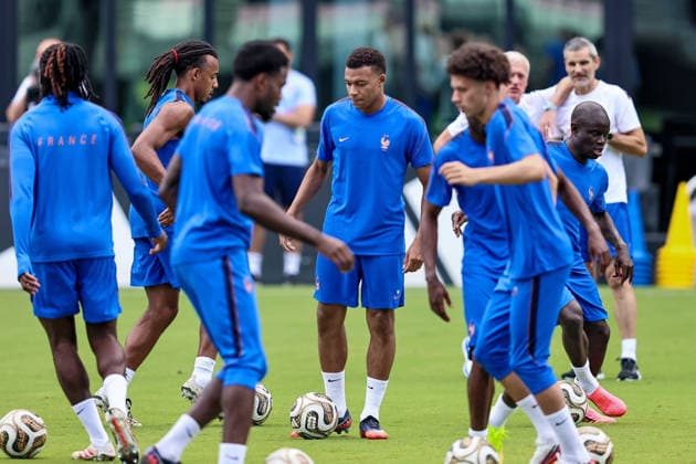 July 17, 2026, Fort Lauderdale, Florida, USA: Kylian Mbappe 10 of France attends a France soccer team training session in preparation for a FIFA World Cup, WM, Weltmeisterschaft, Fussball 26 Bronze Final match between France and England. Soccer 2026: World Cup 26 - France Training.  - ZUMAa257 20260717_zsp_a257_028 Copyright: xChrisxArjoonx