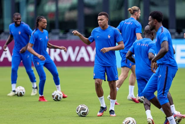 July 17, 2026, Fort Lauderdale, Florida, USA: Kylian Mbappe 10 of France attends a France soccer team training session in preparation for a FIFA World Cup, WM, Weltmeisterschaft, Fussball 26 Bronze Final match between France and England. Fort Lauderdale USA - ZUMAa257 20260717_zsp_a257_022 Copyright: xChrisxArjoonx