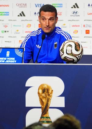 Spain v Argentina - FIFA World Cup, WM, Weltmeisterschaft, Fussball 2026 Final Press Conferences NEW YORK, UNITED STATES - JULY 17: Head coach Lionel Scaloni of Argentina speaks to the media during a press conference, PK, Pressekonferenz ahead of the FIFA World Cup 2026 Final match between Spain and Argentina at Fanatics Fest at Javits Center in New York, United States on July 17, 2026. Evrim Aydin Anadolu New York United States. Editorial use only. Please get in touch for any other usage.  Copyright: x2026xAnadoluxEvrimxAydinx