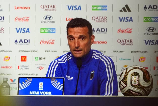 Spain v Argentina - FIFA World Cup, WM, Weltmeisterschaft, Fussball 2026 Final Press Conferences NEW YORK, UNITED STATES - JULY 17: Head coach Lionel Scaloni of Argentina speaks to the media during a press conference, PK, Pressekonferenz ahead of the FIFA World Cup 2026 Final match between Spain and Argentina at Fanatics Fest at Javits Center in New York, United States on July 17, 2026. Evrim Aydin Anadolu New York United States. Editorial use only. Please get in touch for any other usage.  Copyright: x2026xAnadoluxEvrimxAydinx