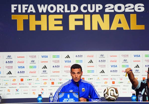 Spain v Argentina - FIFA World Cup, WM, Weltmeisterschaft, Fussball 2026 Final Press Conferences NEW YORK, UNITED STATES - JULY 17: Head coach Lionel Scaloni of Argentina speaks to the media during a press conference, PK, Pressekonferenz ahead of the FIFA World Cup 2026 Final match between Spain and Argentina at Fanatics Fest at Javits Center in New York, United States on July 17, 2026. Evrim Aydin Anadolu New York United States. Editorial use only. Please get in touch for any other usage.  Copyright: x2026xAnadoluxEvrimxAydinx