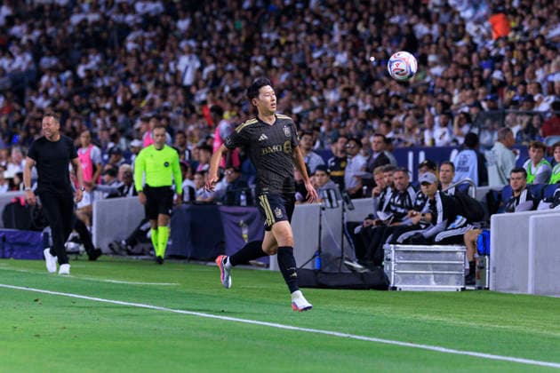 July 17, 2026, Carson, California, USA: Son Heung-Min 7 of the Los Angeles Football Club chases after the ball during their MLS, Fussball Herren, USA regular season match against the LA Galaxy on Friday July 17, 2026 at the Dignity Health Sports Park Stadium in Carson, California. Galaxy lose to LAFC, 0-3. ARIANA RUIZ PI Carson USA - ZUMAp124 20260717_zaa_p124_014 Copyright: xArianaxRuizx