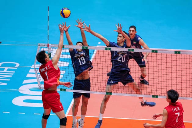 HAIKOU, CHINA - JULY 17: Players from Team China and Team Iran compete for the ball at the net during the semifinal match between China and Iran at the 2026 Asian U18 Men s Volleyball Championship on July 17, 2026 in Haikou, Hainan Province of China. Team China lost to Team Iran 2-3 and failed to reach the final.  Copyright: xChinaxNewsxServicex 111654891705