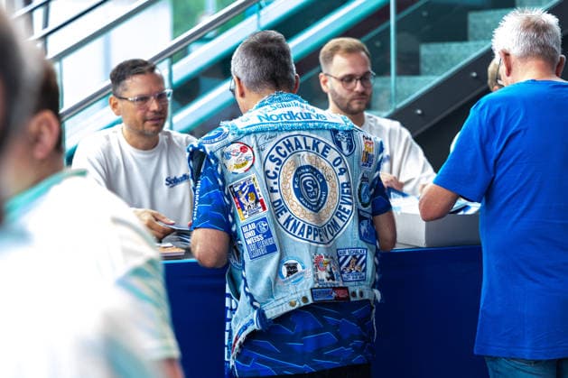 Football, FC Schalke 04 General Meeting