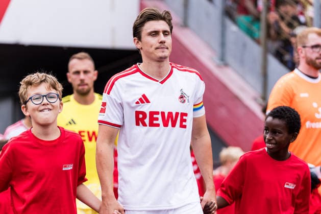 COLOGNE, GERMANY - JULY 18: Alessio Castro-Montes (1. FC Koeln, 17) wearing the captains band walking in with the mascots before the first friendly game of season 2026 27 between 1. FC Koeln vs FC Rheinsued Koeln at Suedstadion on July 18, 2026 in Cologne, Germany. North Rhine Westphalia Germany Copyright: xSteffiexWunderlx