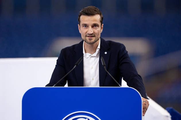 18.07.2026, Mitgliederversammlung 2026 des FC Schalke 04 in der Veltins Arena. Vorstandsvorsitzender Matthias Tillmann (FC Schalke 04). Gelsenkirchen Veltins Arena NRW Deutschland xRHR-FOTO DEx *** July 18, 2026, FC Schalke 04 2026 General Meeting at the Veltins Arena; Chairman of the Board Matthias Tillmann; FC Schalke 04; Gelsenkirchen; Veltins Arena; North Rhine-Westphalia; Germany; xRHR; PHOTO: DEx Copyright: DennisxEwert RHR-FOTOx RHR-FOTO DE
