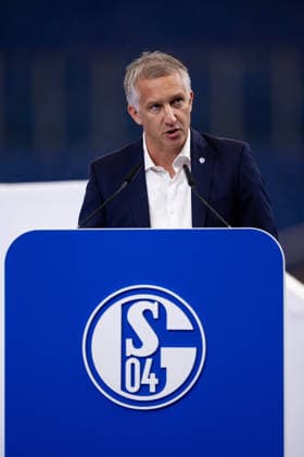 18.07.2026, Mitgliederversammlung 2026 des FC Schalke 04 in der Veltins Arena. Sportvorstand Frank Baumann (FC Schalke 04). Gelsenkirchen Veltins Arena NRW Deutschland xRHR-FOTO DEx *** July 18, 2026, FC Schalke 04 2026 General Meeting at the Veltins Arena; Sports Director Frank Baumann; FC Schalke 04; Gelsenkirchen; Veltins Arena; North Rhine-Westphalia; Germany; xRHR; PHOTO: DEx Copyright: DennisxEwert RHR-FOTOx RHR-FOTO DE