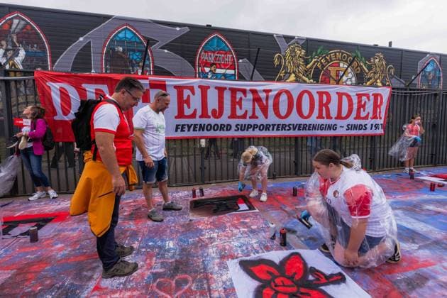 ROTTERDAM, 18-07-2026, Stadium Feijenoord de Kuip , Feyenoord Festival fan day , Season 2026 2027 , Picture shows painting banners Feyenoord festival 2026  x205086044x Copyright: