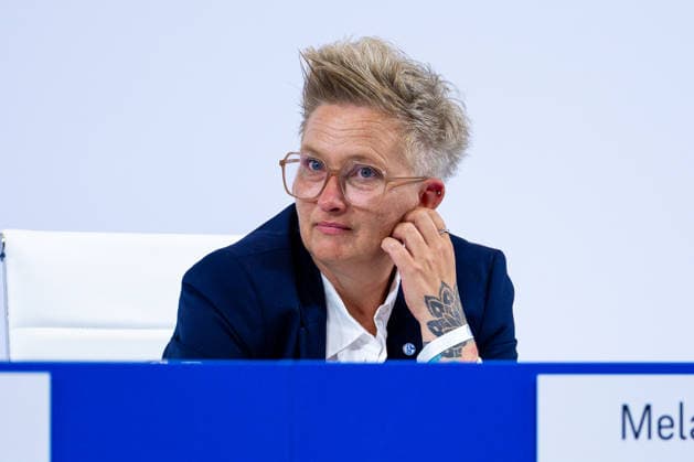 18.07.2026, Mitgliederversammlung 2026 des FC Schalke 04 in der Veltins Arena. Aufsichtsrat Melanie Illburger (FC Schalke 04). Gelsenkirchen Veltins Arena NRW Deutschland xRHR-FOTO DEx *** July 18, 2026, FC Schalke 04 2026 General Meeting at the Veltins Arena; Supervisory Board Member Melanie Illburger; FC Schalke 04; Gelsenkirchen; Veltins Arena; North Rhine-Westphalia; Germany; xRHR; PHOTO: DEx Copyright: DennisxEwert RHR-FOTOx RHR-FOTO DE