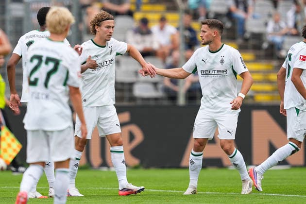18.07.2026, xydrx, Fußball, Testspiel, Wuppertaler SV - Borussia Mönchengladbach, Saison 2026 2027, Stadion am Zoo: Torjubel nach dem Tor zum 2:0 für Borussia Moenchengladbach durch Torschütze Hugo Bolin (Borussia Moenchengladbach, 38) zusammen mit Enzo Leopold (Borussia Moenchengladbach, 8) DFB regulations prohibit any use of photographs as image sequences and or quasi-video. *** July 18, 2026, xydrx, soccer, friendly match, Wuppertaler SV vs. Borussia Mönchengladbach, 2026–2027 season, Stadion am Zoo: Celebrations after Borussia Mönchengladbach’s 2–0 goal scored by Hugo Bolin (Borussia Mönchengladbach, 38) alongside Enzo Leopold (Borussia Mönchengladbach, 8). DFB regulations prohibit any use of photographs as image sequences and or quasi-video. Copyright: HMBxMedia YannisxDreimann