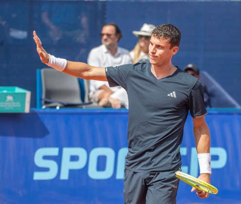 July 18, 2026, Gstaad, Bern, Switzerland: Gstaad Switzerland, 07 18 2026: JUAN MANUEL CERUNDOLO of Argentina made an apologetic gesture during semi-finals of EFG Swiss Open Gstaad ATP, Tennis Herren 250,Tennis Herren 250, which is known as the Swiss Gstaad Open and took place at Roy Emerson Arena in Gstaad, which is located in the famous ski resort of Gstaad and which is located in the Bernese Oberland..RAPHAEL COLLIGNON won 1-7; 7-6; 7-5. Tennis 2026: Swiss Open  - ZUMAd206 20260718_zip_d206_001 Copyright: xEricxDubostx