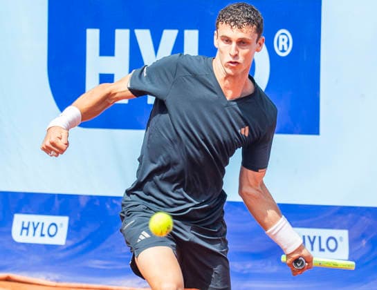 July 18, 2026, Gstaad, Bern, Switzerland: Gstaad Switzerland, 07 18 2026: JUAN MANUEL CERUNDOLO of Argentina is in action during semi-finals of EFG Swiss Open Gstaad ATP, Tennis Herren 250,Tennis Herren 250, which is known as the Swiss Gstaad Open and took place at Roy Emerson Arena in Gstaad, which is located in the famous ski resort of Gstaad and which is located in the Bernese Oberland..RAPHAEL COLLIGNON won 1-7; 7-6; 7-5. Tennis 2026: Swiss Open  - ZUMAd206 20260718_zip_d206_015 Copyright: xEricxDubostx