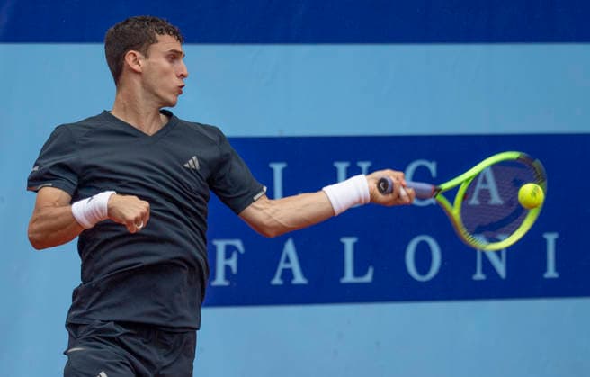 July 18, 2026, Gstaad, Bern, Switzerland: Gstaad Switzerland, 07 18 2026: JUAN MANUEL CERUNDOLO of Argentina is in action during semi-finals of EFG Swiss Open Gstaad ATP, Tennis Herren 250,Tennis Herren 250, which is known as the Swiss Gstaad Open and took place at Roy Emerson Arena in Gstaad, which is located in the famous ski resort of Gstaad and which is located in the Bernese Oberland..RAPHAEL COLLIGNON won 1-7; 7-6; 7-5. Tennis 2026: Swiss Open  - ZUMAd206 20260718_zip_d206_019 Copyright: xEricxDubostx