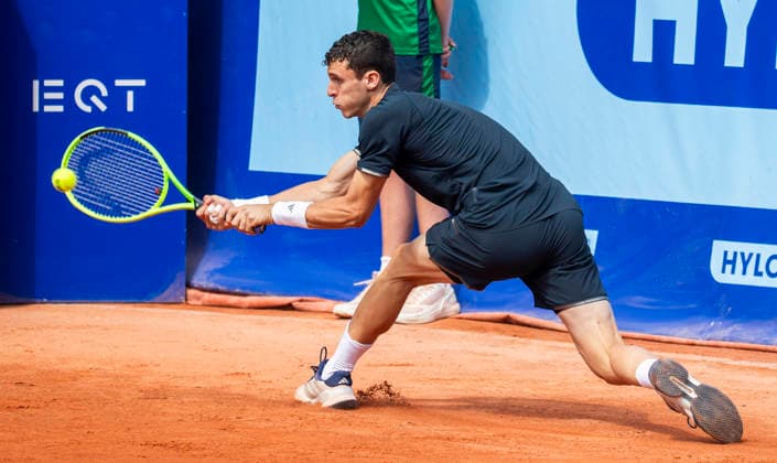 July 18, 2026, Gstaad, Bern, Switzerland: Gstaad Switzerland, 07 18 2026: JUAN MANUEL CERUNDOLO of Argentina is in action during semi-finals of EFG Swiss Open Gstaad ATP, Tennis Herren 250,Tennis Herren 250, which is known as the Swiss Gstaad Open and took place at Roy Emerson Arena in Gstaad, which is located in the famous ski resort of Gstaad and which is located in the Bernese Oberland..RAPHAEL COLLIGNON won 1-7; 7-6; 7-5. Gstaad Switzerland - ZUMAd206 20260718_zip_d206_006 Copyright: xEricxDubostx
