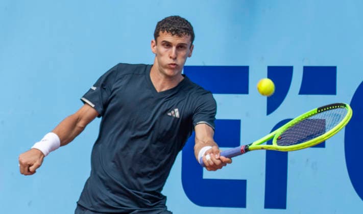 July 18, 2026, Gstaad, Bern, Switzerland: Gstaad Switzerland, 07 18 2026: JUAN MANUEL CERUNDOLO of Argentina is in action during semi-finals of EFG Swiss Open Gstaad ATP, Tennis Herren 250,Tennis Herren 250, which is known as the Swiss Gstaad Open and took place at Roy Emerson Arena in Gstaad, which is located in the famous ski resort of Gstaad and which is located in the Bernese Oberland..RAPHAEL COLLIGNON won 1-7; 7-6; 7-5. Gstaad Switzerland - ZUMAd206 20260718_zip_d206_010 Copyright: xEricxDubostx