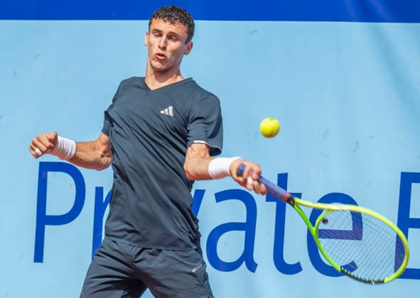 July 18, 2026, Gstaad, Bern, Switzerland: Gstaad Switzerland, 07 18 2026: JUAN MANUEL CERUNDOLO of Argentina is in action during semi-finals of EFG Swiss Open Gstaad ATP, Tennis Herren 250,Tennis Herren 250, which is known as the Swiss Gstaad Open and took place at Roy Emerson Arena in Gstaad, which is located in the famous ski resort of Gstaad and which is located in the Bernese Oberland..RAPHAEL COLLIGNON won 1-7; 7-6; 7-5. Gstaad Switzerland - ZUMAd206 20260718_zip_d206_014 Copyright: xEricxDubostx