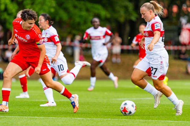 Testspiel: VfB Stuttgart vs. 1. FSV Mainz 05; 18.07.2026 Stuttgart, GERMANY - 18. July 2027: Leonie Schetter (VfB Stuttgart, 27) während dem Testspiel zwischen dem VfB Stuttgart und dem 1. FSV Mainz 05 auf dem Sportgelände des Clubzentrum des VfB Stuttgart. *** Friendly Match: VfB Stuttgart vs. 1. FSV Mainz 05, July 18, 2026, Stuttgart, GERMANY July 18, 2027 Leonie Schetter VfB Stuttgart, 27, during the friendly match between VfB Stuttgart and 1 FSV Mainz 05 at the sports complex of the VfB Stuttgart Club Center Copyright: xBEAUTIFULxSPORTS Steinx