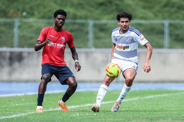 Fussball, 3.Liga Saison 2026 2027 Testspiel Bonner SC - MSV Duisburg 18.07.2026, Sportpark Nord Celal Aydogan (MSV Duisburg, 41), re im Zweikampf Bonn Sportpark Nord Nordrhein-Westfalen Deutschland *** Sports, Soccer, 3rd Division, 2026–2027 Season, Friendly Match: Bonner SC vs. MSV Duisburg, July 18, 2026, Sportpark Nord, Celal Aydogan, MSV Duisburg, 41, on the right in a tackle, Bonn, Sportpark Nord, North Rhine-Westphalia, Germany