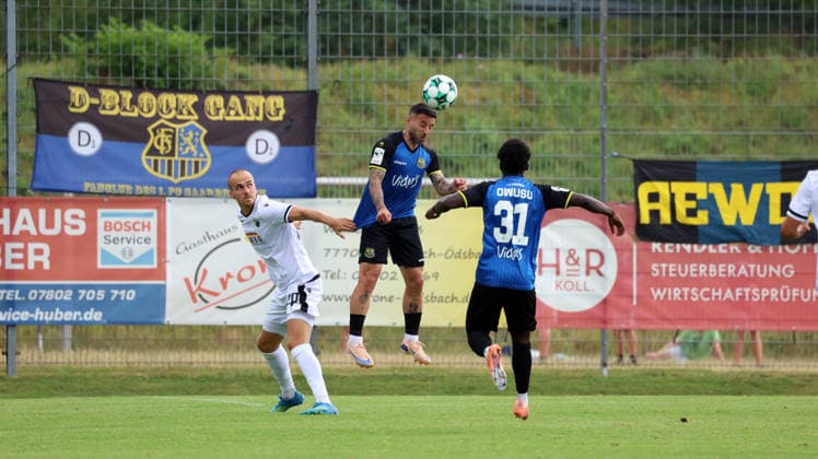 18.07.2026, xrekx, Fussball Testspiel, SV Sandhausen - 1. FC Saarbruecken v.l. Calogero Rizzuto (1.FC Saarbruecken) (DFL DFB REGULATIONS PROHIBIT ANY USE OF PHOTOGRAPHS as IMAGE SEQUENCES and or QUASI-VIDEO) Lautenbach *** July 18, 2026, xrekx, Soccer Friendly Match, SV Sandhausen 1 vs. FC Saarbrücken, photo by Calogero Rizzuto, FC Saarbrücken. DFL and DFB regulations prohibit any use of photographs as image sequences and or quasi-video. Lautenbach