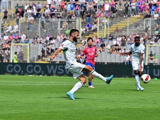 18.07.2026; Wuppertal; Fussball, Herren, Saison 2026 2027, Testspiel Wuppertaler SV vs. Borussia Moenchengladbach Tor zum 0-5; Franck Honorat (Gladbach) trifft zum 0-5 DFL regulations prohibit any use of photographs as image sequences and or quasi-video. Stadion am Zoo NRW Deutschland *** July 18, 2026 Wuppertal Soccer, Men s, 2026–2027 season, Friendly match: Wuppertaler SV vs. Borussia Mönchengladbach Goal making it 0–5: Franck Honorat; Gladbach scores to make it 0–5. DFL regulations prohibit any use of photographs as image sequences and or quasi-video. Stadion am Zoo, North Rhine-Westphalia, Germany