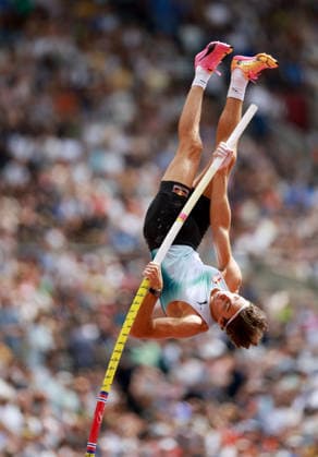Armand Duplantis of Sweden during the Pole Vault Men. The London Athletics Meet, Wanda Diamond League, London Stadium, London, UK - 18 Jul 2026London London Stadium United Kingdom  Copyright: xJamesxMarsh Shutterstockx 16996766af