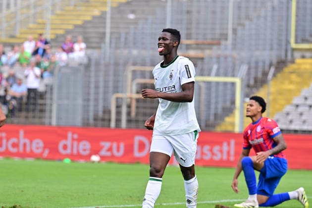 18.07.2026; Wuppertal; Fussball, Herren, Saison 2026 2027, Testspiel Wuppertaler SV vs. Borussia Moenchengladbach Torjubel Gladbach bei Torschuetze Iaia Manco Danta (Gladbach) nach seinem Tor zum 0-6 DFL regulations prohibit any use of photographs as image sequences and or quasi-video. Stadion am Zoo NRW Deutschland *** July 18, 2026 Wuppertal Soccer, Men s, 2026–2027 season, Friendly Match: Wuppertaler SV vs. Borussia Mönchengladbach; Gladbach fans celebrate as goal scorer Iaia Manco Danta scores to make it 0–6. DFL regulations prohibit any use of photographs as image sequences and or quasi-video. Stadion am Zoo, North Rhine-Westphalia, Germany