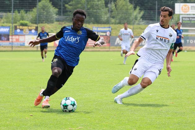 18.07.2026, xrekx, Fussball Testspiel, SV Sandhausen - 1. FC Saarbruecken v.l. Kelsey Owusu (1.FC Saarbruecken) Lukas Mazagg (SV Sandhausen) (DFL DFB REGULATIONS PROHIBIT ANY USE OF PHOTOGRAPHS as IMAGE SEQUENCES and or QUASI-VIDEO) Lautenbach *** July 18, 2026, xrekx, Soccer Friendly Match, SV Sandhausen 1 FC Saarbrücken v l Kelsey Owusu 1 FC Saarbrücken Lukas Mazagg SV Sandhausen DFL DFB REGULATIONS PROHIBIT ANY USE OF PHOTOGRAPHS as IMAGE SEQUENCES and or QUASI-VIDEO Lautenbach
