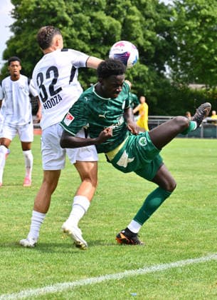 18.07.2026 - Fussball - Saison 2026 2027 - Testspiel Freundschaftsspiel Vorbereitungsspiel - SpVgg Greuther Fürth ( Kleeblatt ) - FC Zürich - Sportfoto Zink - xwoxzix - regulations prohibit any use of photographs as image sequences and or quasi-video - only for editorial use - Selmin Hodza (32, FC Zürich ) Omar Sillah (42, SpVgg Greuther Fürth ) *** July 18, 2026 Soccer Season 2026–2027 Exhibition Match Friendly Match Preseason Match SpVgg Greuther Fürth Kleeblatt FC Zurich Sports Photo Zink xwoxzix Regulations prohibit any use of photographs as image sequences and or quasi-video; for editorial use only Selmin Hodza 32, FC Zurich Omar Sillah 42, SpVgg Greuther Fürth