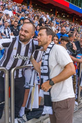 BASEL, SWITZERLAND - JULY 18: warm welcome for head coach Stephan Lichtsteiner of Basel from Juve Supporters before the pre-season friendly match between FC Basel 1893 and Juventus at St. Jakob Stadium on July 18, 2026 in Basel, Switzerland. *** BASEL, SWITZERLAND, JULY 18: A warm welcome for Basel head coach Stephan Lichtsteiner from Juventus supporters before the preseason friendly match between FC Basel 1893 and Juventus at St. Jakob Stadium on July 18, 2026, in Basel, Switzerland Copyright: xJustPictures.ch PascalxvonxBürenx jp-en-EuSpIm-Pavo_Fotografie-05291