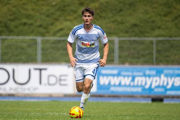 Testspiel Bonner SC - MSV Duisburg ** NUR FÜR REDAKTIONELLE ZWECKE ** EDITORIAL USE ONLY **<p>Fußball Testspiel Bonner SC - MSV Duisburg am 18.07.26 auf der Sportpark Nord in Bonn Martin Ens ( Duisburg ) Duisburg Copyright: JakobxKlos *** Friendly Match: Bonner SC vs. MSV Duisburg ** FOR EDITORIAL USE ONLY ** EDITORIAL USE ONLY ** p Soccer Friendly Match: Bonner SC vs. MSV Duisburg on July 18, 2026, at Sportpark Nord in Bonn. Martin Ens, Duisburg. Copyright JakobxKlos Copyright: JakobxKlos doc86rri9ucpj91m59es24im ,EDITORIAL USE ONLY