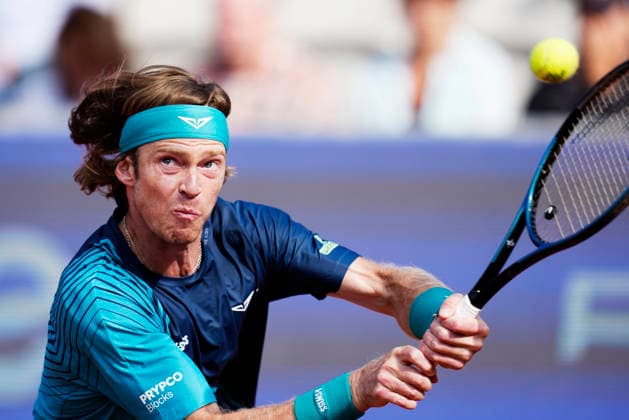 BASTAD, SVERIGE 20260718 Rysslands Andrey Rublev under herrarnas semifinal i singel i tennismatchen mellan Rysslands Andrey Rublev och Chiles Alejandro Tabilo Nordea Open i Bastad. BASTAD SVERIGE x9200x *** BASTAD, SWEDEN 20260718 Russia s Andrey Rublev during the men s singles semifinal in the tennis match between Russia s Andrey Rublev and Chile s Alejandro Tabilo at the Nordea Open in Bastad BASTAD SWEDEN x9200x  Copyright: xBjörnxLarssonxRosvall TTx TENNIS NORDEA OPEN I BASTAD