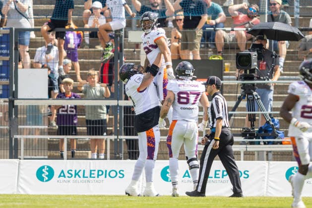 Brevin Easton (Frankfurt Galaxy, 81) Jubel, Celebration, Freude, Emotion, Feier, Frankfurt Galaxy vs Raiders Tirol, American Football, EFA, Week 10, 2026, 18.07.2026, Frankfurt a.M. PSD Bank Arena Germany Copyright: xFootxBowl BjörnxKecker_Keckenbax