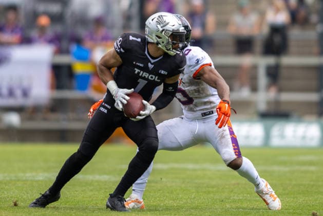 Aaron Jackson (Raiders Tirol, 01) runs with the ball, gFrankfurt Galaxy vs Raiders Tirol, American Football, EFA, Week 10, 2026, 18.07.2026, Frankfurt a.M. PSD Bank Arena Germany Copyright: xFootxBowl BjörnxKecker_Keckenbax