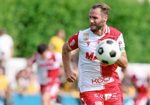 SOCCER - GAK vs Dresden, test match WINDISCHGARSTEN,AUSTRIA,18.JUL.26 - SOCCER - ADMIRAL Bundesliga, 2. DFL, 2. Deutsche Bundesliga, Grazer AK 1902 vs Dynamo Dresden, test match. Image shows Daniel Maderner (GAK).  GEPAxpictures xHansxOberlaender