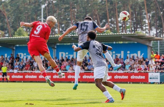 18.07.2026 - Fussball - Saison 2026 2027 - Testspiel Freundschaftsspiel Vorbereitungsspiel: 1. FC Nürnberg Nuernberg FCN ( Club ) - SV Waldhof Mannheim 07 - Sportfoto Zink DaMa - xdaxmax - Sigurd Haugen ( 9, 1. FC Nürnberg FCN ) mit Kopfball *** July 18, 2026 Soccer Season 2026–2027 Exhibition Match Friendly Match Preseason Match 1 FC Nürnberg (Nuremberg) FCN Club SV Waldhof Mannheim 07 Sports Photo Zink DaMa xdaxmax Sigurd Haugen 9, 1 FC Nuremberg FCN with a header