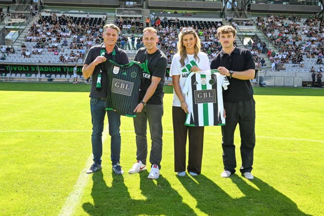 SOCCER - Wacker vs Chemie Leipzig, test match INNSBRUCK,AUSTRIA,18.JUL.26 - SOCCER - ADMIRAL 2.Liga, Regionalliga Nordost, FC Wacker Innsbruck vs BSG Chemie Leipzig, test match. Image shows president Hannes Rauch (Wacker), sponsor Lukas Lechner, Sofia Gabriel and Jonathan Hoff (Wacker).  GEPAxpictures xDanielxSchoenherr