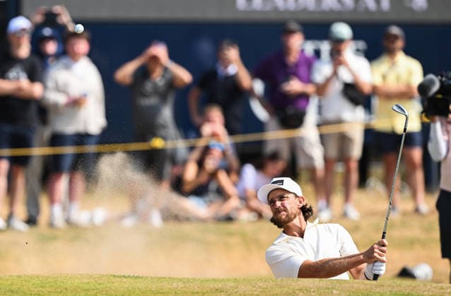 Tommy Fleetwood (ENG) out of a bunker on the 4th Green 154th Open Golf Championships, Royal Birkdale, Southport, UK - 18 Jul 2026Southport Royal Birkdale United Kingdom  Copyright: xGreigxCowie Shutterstockx 16988298ae