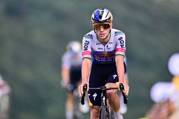 Tour de France 2026 Stage 14 LE MARKSTEIN, FRANCE - JULY 18 : Evenepoel Remco (BEL) of Red Bull BORA Hansgrohe at the finish line during stage 14 of the 113rd edition of Tour de France an UCI World Tour 2.UWT cycling road race stage for Men Elite of 155 km with start in Mulhouse and finish in Le Markstein on July 18, 2026 in Le Markstein, France, 18 07 2026 ( Motordriver Kurt Vandenborre - Le Markstein France  Copyright: xPeterxDexVoechtx