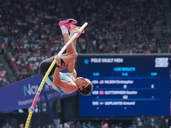 Armand Duplantis early in the competition in the mens pole vault during the Diamond League Athletics at the London Stadium, Queen Elizabeth Olympic Park , London, England on 18 July 2026. Copyright: xPhilxHutchinsonx 45280063