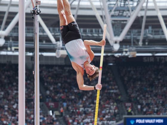 Armand Duplantis early in the competition in the mens pole vault during the Diamond League Athletics at the London Stadium, Queen Elizabeth Olympic Park , London, England on 18 July 2026. Copyright: xPhilxHutchinsonx 45280065