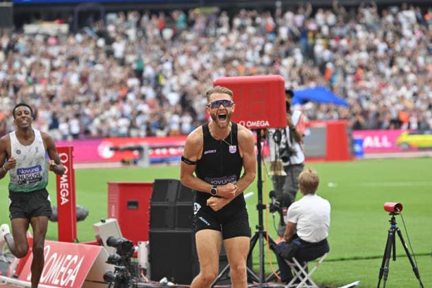Josh KERR, Novuna London Athletics Meet, London, UK. 18 July 2026. London, UK, Josh KERR wins the Mens 1 Mile to secure a new World Record during the Novuna London Athletics Meet 2026, part of the Wanda Diamond League at London Stadium, Queen Elizabeth Park, London, UK., Credit:Lee Floyd Lee Floyd - B3214 Avalon UK, London, London Stadium, Queen Elizabeth  Copyright: xLeexFloydx xLeexFloydx-xB3214x xAvalonx 1117204570