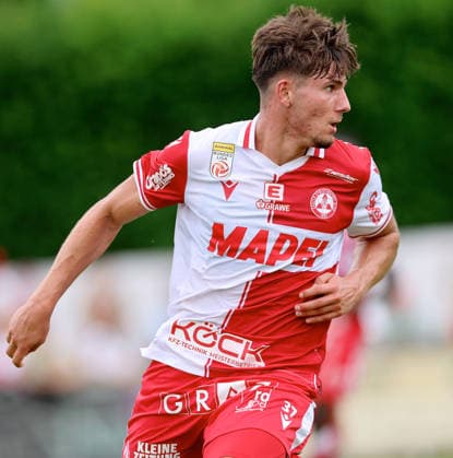 SOCCER - GAK vs Dresden, test match WINDISCHGARSTEN,AUSTRIA,18.JUL.26 - SOCCER - ADMIRAL Bundesliga, 2. DFL, 2. Deutsche Bundesliga, Grazer AK 1902 vs Dynamo Dresden, test match. Image shows Tim Trummer (GAK).  GEPAxpictures xHansxOberlaender