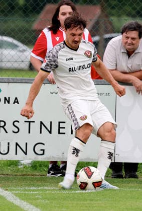 SOCCER - GAK vs Dresden, test match WINDISCHGARSTEN,AUSTRIA,18.JUL.26 - SOCCER - ADMIRAL Bundesliga, 2. DFL, 2. Deutsche Bundesliga, Grazer AK 1902 vs Dynamo Dresden, test match. Image shows Simon Straudi (Dynamo Dresden).  GEPAxpictures xHansxOberlaender