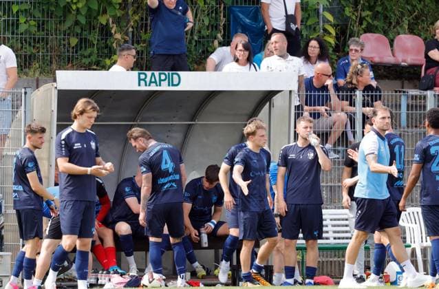 CFC vs Greuther Fürth U23 18.07.2026 Chemnitz, Stadion an der Irkutsker Straße, Fussball, Regionalliga Nordost, , Testspiel , CFC, CFC vs Greuther Fürth U23 Betretene Gesichter beim CFC nach den verlorenem Spiel Chemnitz Sachsen BRD *** CFC vs. Greuther Fürth U23, July 18, 2026, Chemnitz, Stadion an der Irkutsker Straße, Sports, Soccer, Northeast Regional League, , Friendly Match, CFC, CFC vs. Greuther Fürth U23: Disappointed faces at CFC after the loss; Chemnitz, Saxony, Germany