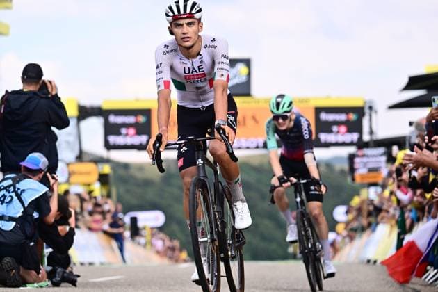 Tour de France 2026 Stage 14 LE MARKSTEIN, FRANCE - JULY 18 : Del Toro Isaac (MEX) of UAE Team Emirates XRG at the finish line during stage 14 of the 113rd edition of Tour de France an UCI World Tour 2.UWT cycling road race stage for Men Elite of 155 km with start in Mulhouse and finish in Le Markstein on July 18, 2026 in Le Markstein, France, 18 07 2026 ( Motordriver Kurt Vandenborre - Le Markstein France  Copyright: xPeterxDexVoechtx