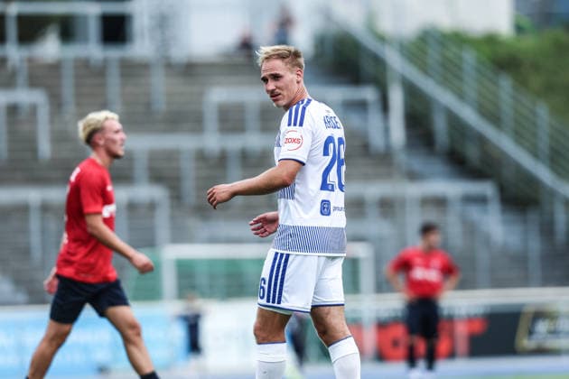 Fussball, 3.Liga Saison 2026 2027 Testspiel Bonner SC - MSV Duisburg 18.07.2026, Sportpark Nord Florian Krüger (MSV Duisburg, 26) Bonn Sportpark Nord Nordrhein-Westfalen Deutschland *** Sports, Soccer, 3rd Division, 2026–2027 Season, Friendly Match: Bonner SC vs. MSV Duisburg, July 18, 2026, Sportpark Nord, Florian Krüger, MSV Duisburg, 26, Bonn, Sportpark Nord, North Rhine-Westphalia, Germany