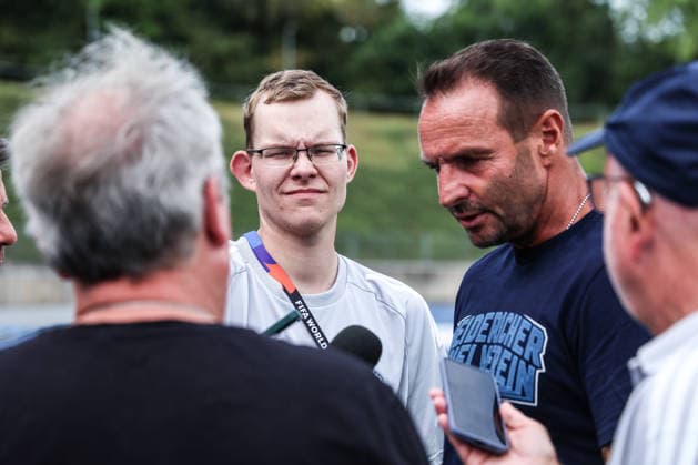 Fussball, 3.Liga Saison 2026 2027 Testspiel Bonner SC - MSV Duisburg 18.07.2026, Sportpark Nord Dietmar Hirsch (Cheftrainer, MSV Duisburg) Mixed Zone nach dem Testspiel Bonn Sportpark Nord Nordrhein-Westfalen Deutschland *** Sports, Soccer, 3rd Division, 2026–2027 Season, Friendly Match: Bonner SC vs. MSV Duisburg, July 18, 2026, Sportpark Nord, Dietmar Hirsch, Head Coach, MSV Duisburg, Mixed Zone after the friendly match, Bonn, Sportpark Nord, North Rhine-Westphalia, Germany