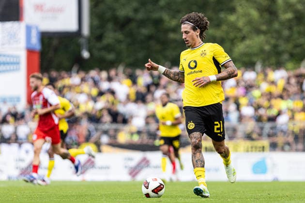 Testspiel: Rot-Weiß Oberhausen - Borussia Dortmund; 18.07.2026 Fabio Silva (Borussia Dortmund, 21) Testspiel: Rot-Weiß Oberhausen - Borussia Dortmund; Stadion Niederrhein, Oberhausen; 18.07.2026 *** Friendly Match: Rot-Weiß Oberhausen vs. Borussia Dortmund, July 18, 2026; Fabio Silva, Borussia Dortmund, 21; Friendly Match: Rot-Weiß Oberhausen vs. Borussia Dortmund, Niederrhein Stadium, Oberhausen, July 18, 2026 Copyright: xBEAUTIFULxSPORTS Buriakovx